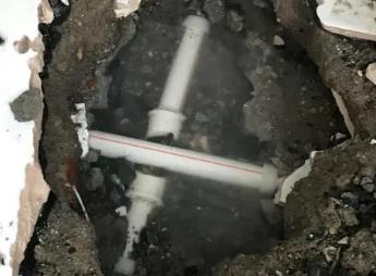 资中阳台漏水维修公司为您分享楼上楼下漏水怎么处理